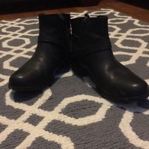 Teva De La Vina ankle boots Size 10